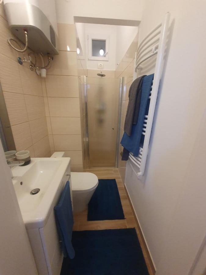 Petofi Apartment With Air Condition Budapest Exteriör bild